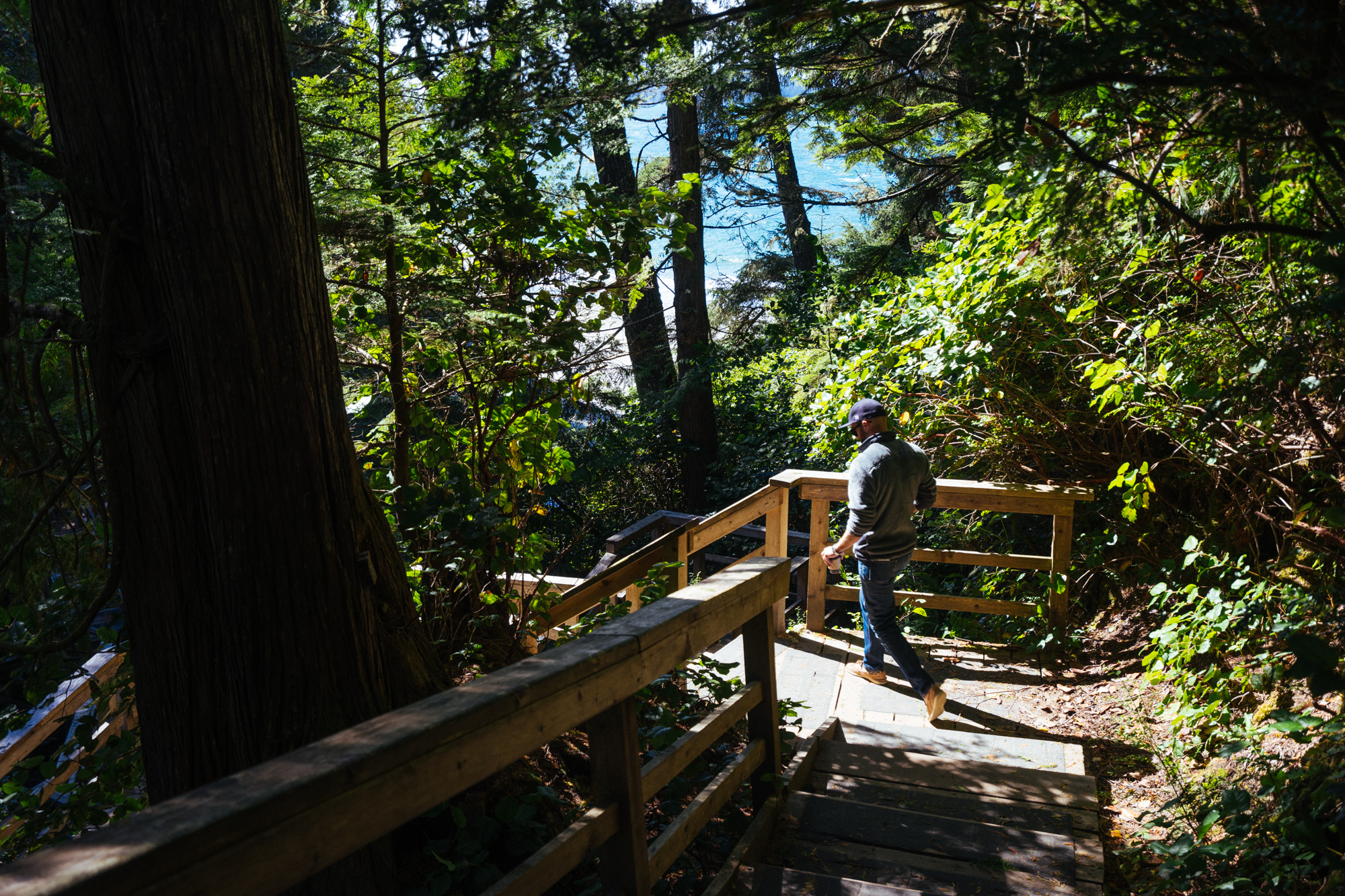 Hike to Tonquin Beach