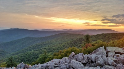 Hike to Blackrock Summit, Shenandoah NP, Blackrock Summit Trailhead