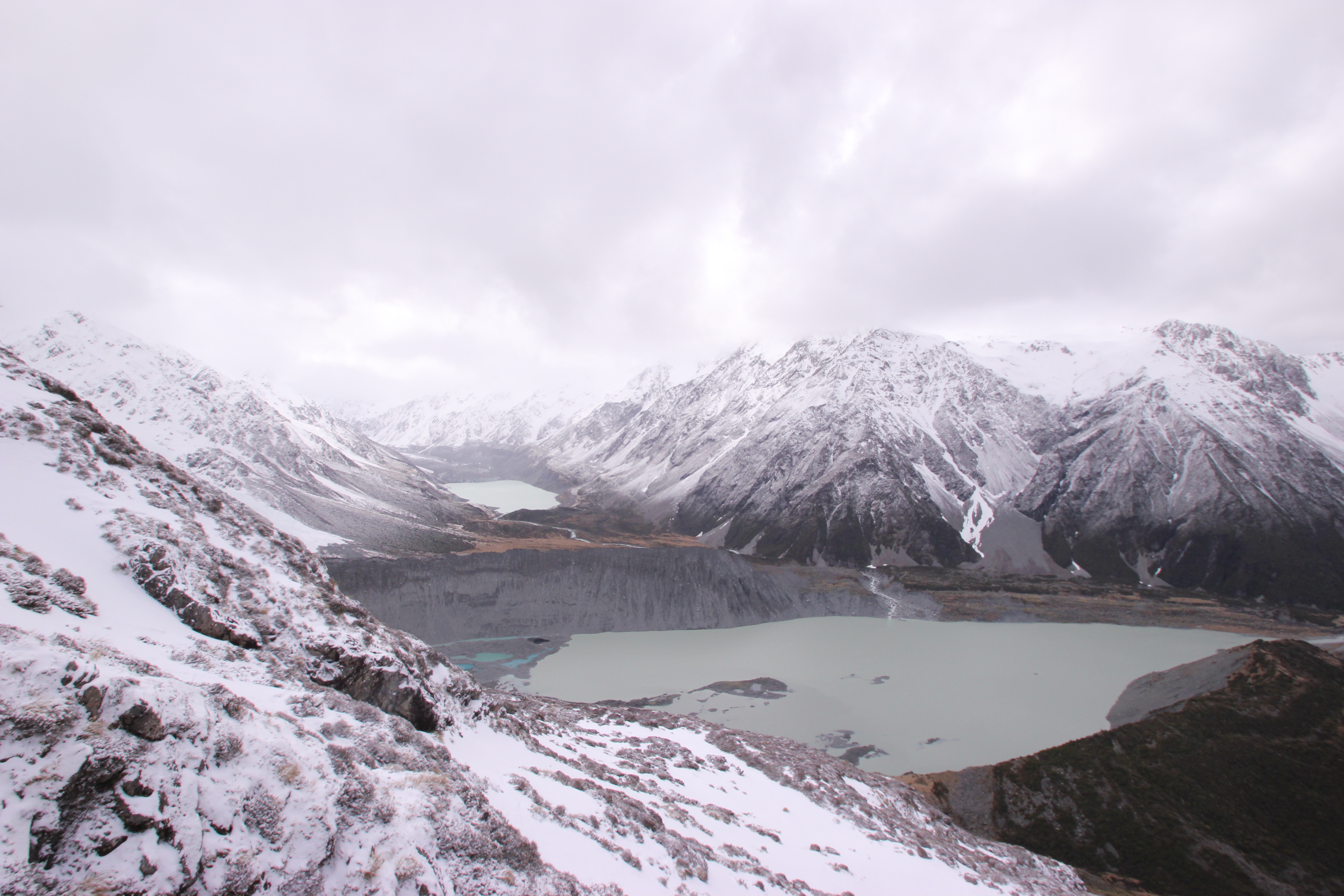 Hike to Sealy Tarns 