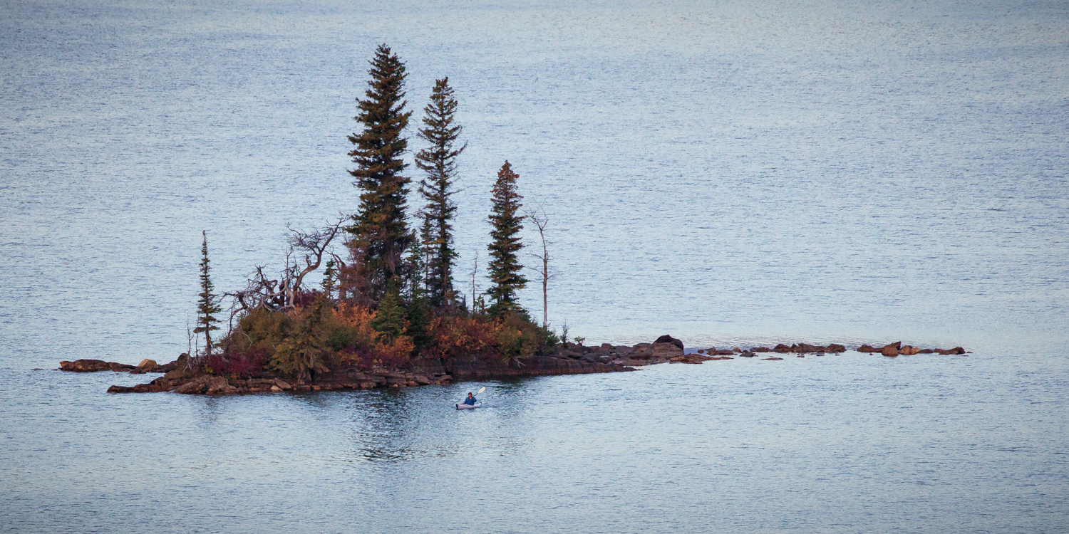 Kayak Saint Mary Lake, Glacier National Park