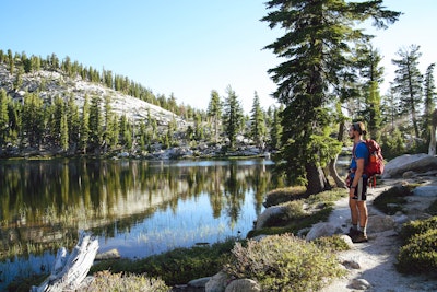 Backpack to Smith Lake, Desolation Wilderness, Twin Lakes Trailhead ...