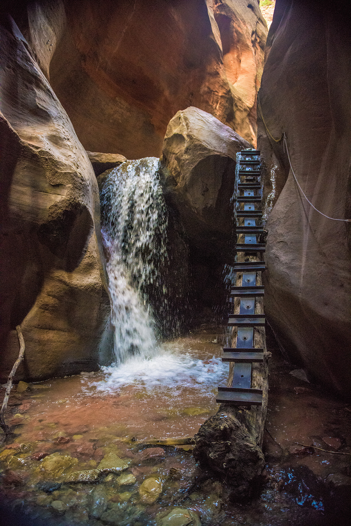 Kanarra Falls via Kanarraville Slot Canyon