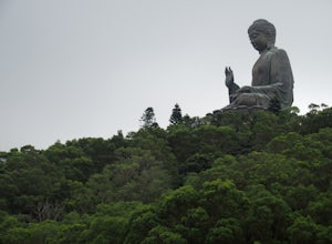 Hike to Tian Tan Buddha ("Big Buddha")