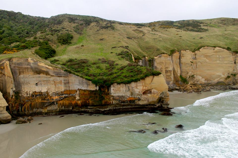 Hike to Tunnel Beach