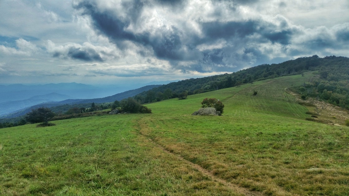 Hike Cole Mountain, Virginia