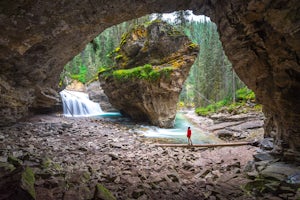 Hike to the Johnston Canyon Cave