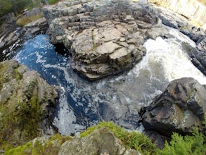 Hike the River Loop at Dells of the Eau Claire