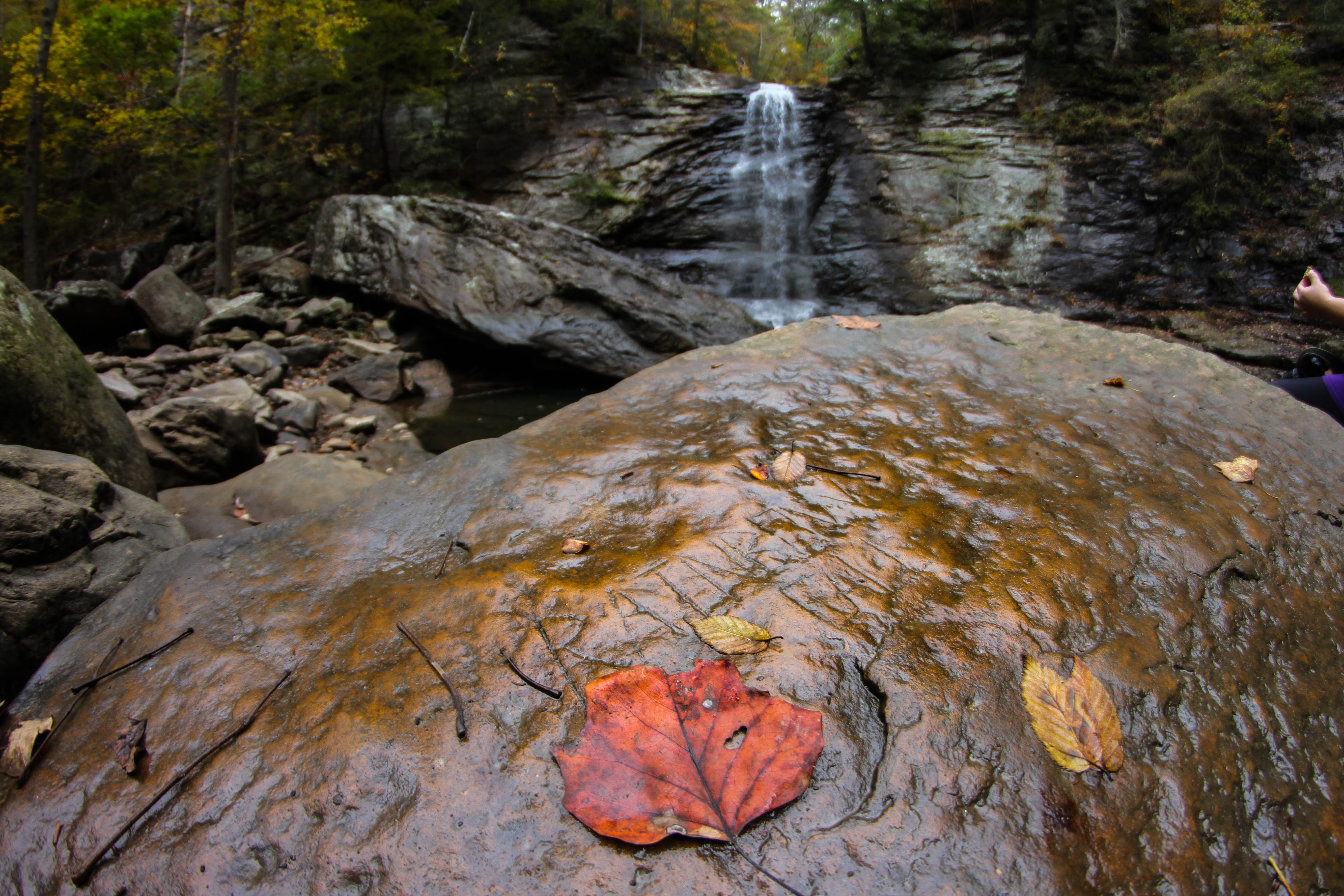 Hike to Rainbow Falls