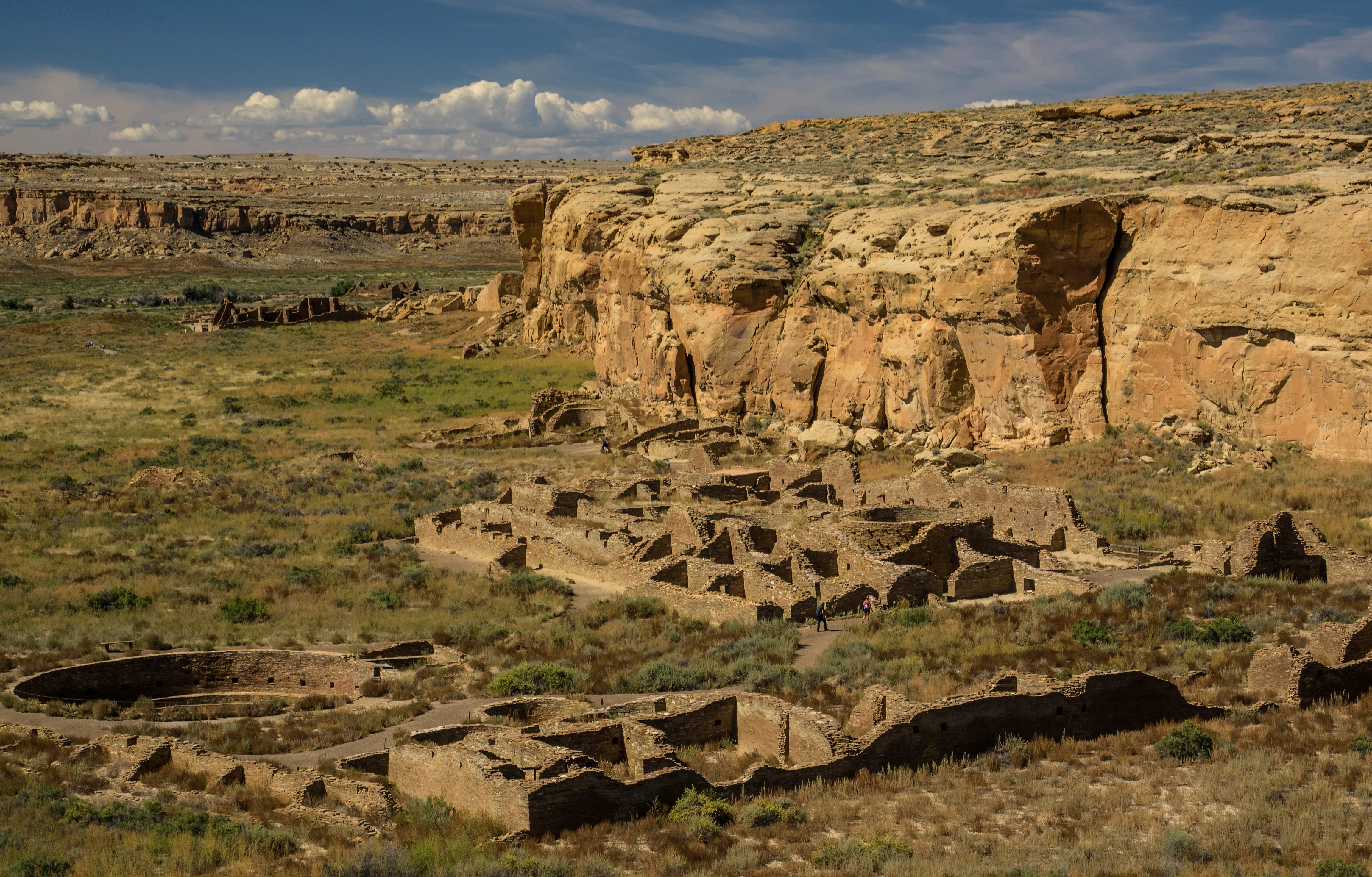 Hike the Pueblo Alto Trail