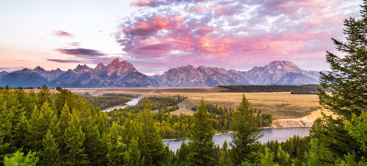 Photograph the Grand Teton at the Snake River Overlook, Moose, Wyoming