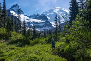 Hike to Mount Rainier's Panhandle Gap