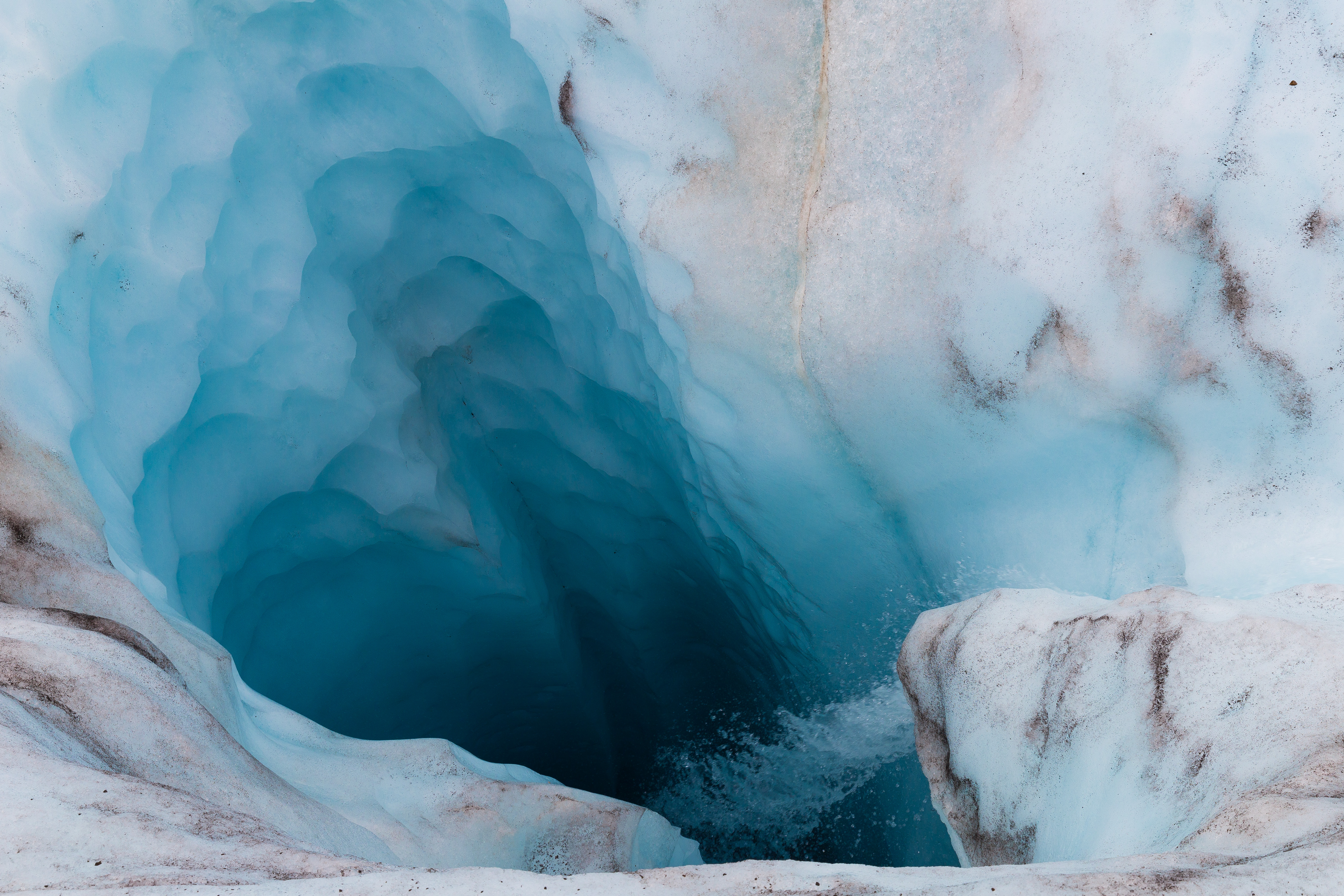 Mountaineering on the Root Glacier