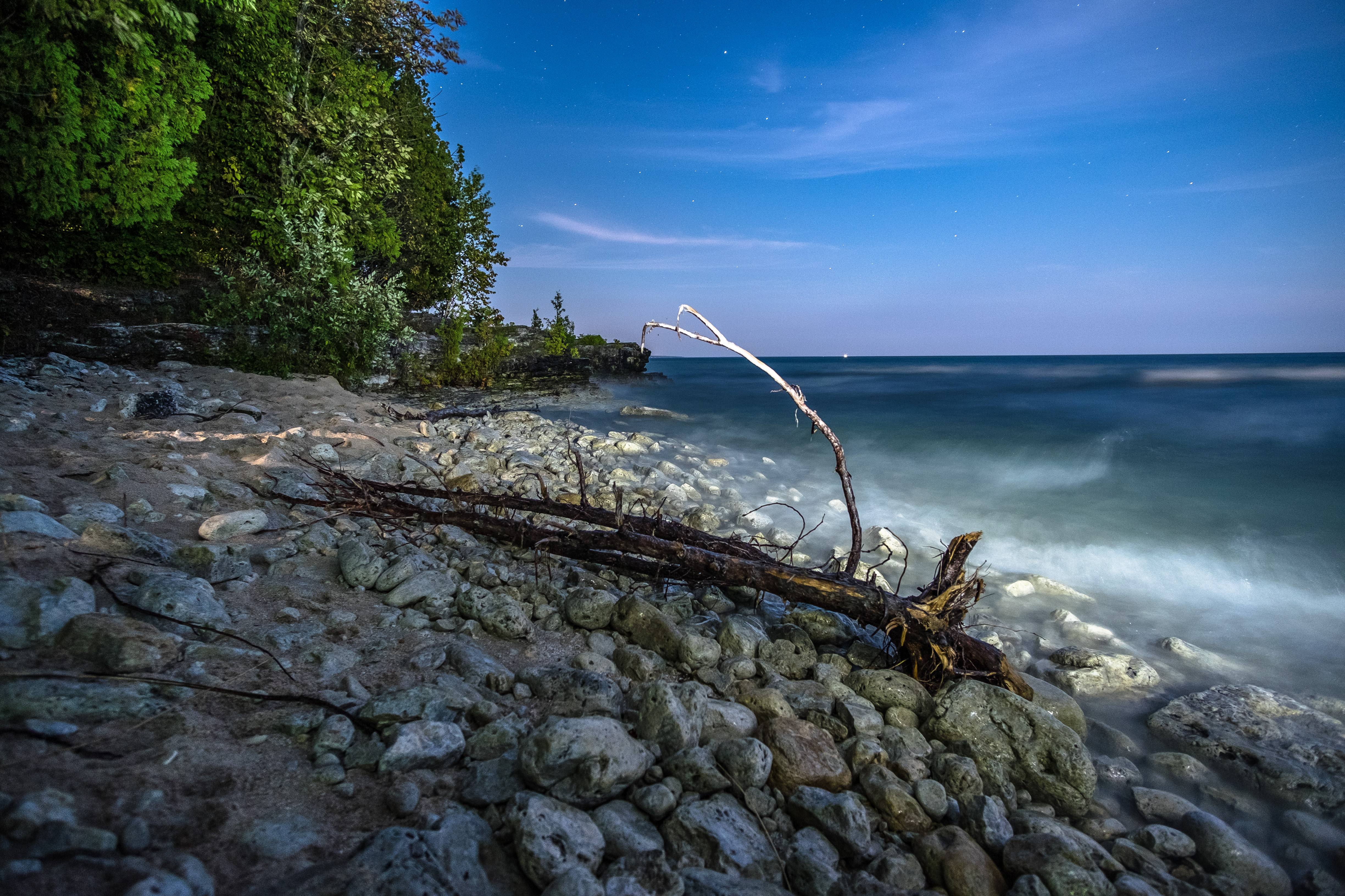 Cave Point County Park Lakeside Trail