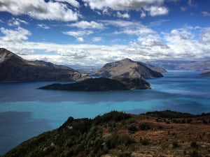 Hike the Minaret Burn Track