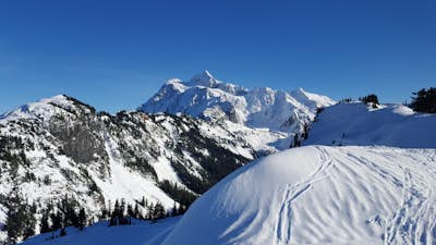 Snowshoeing at Mount Baker - Artist Point