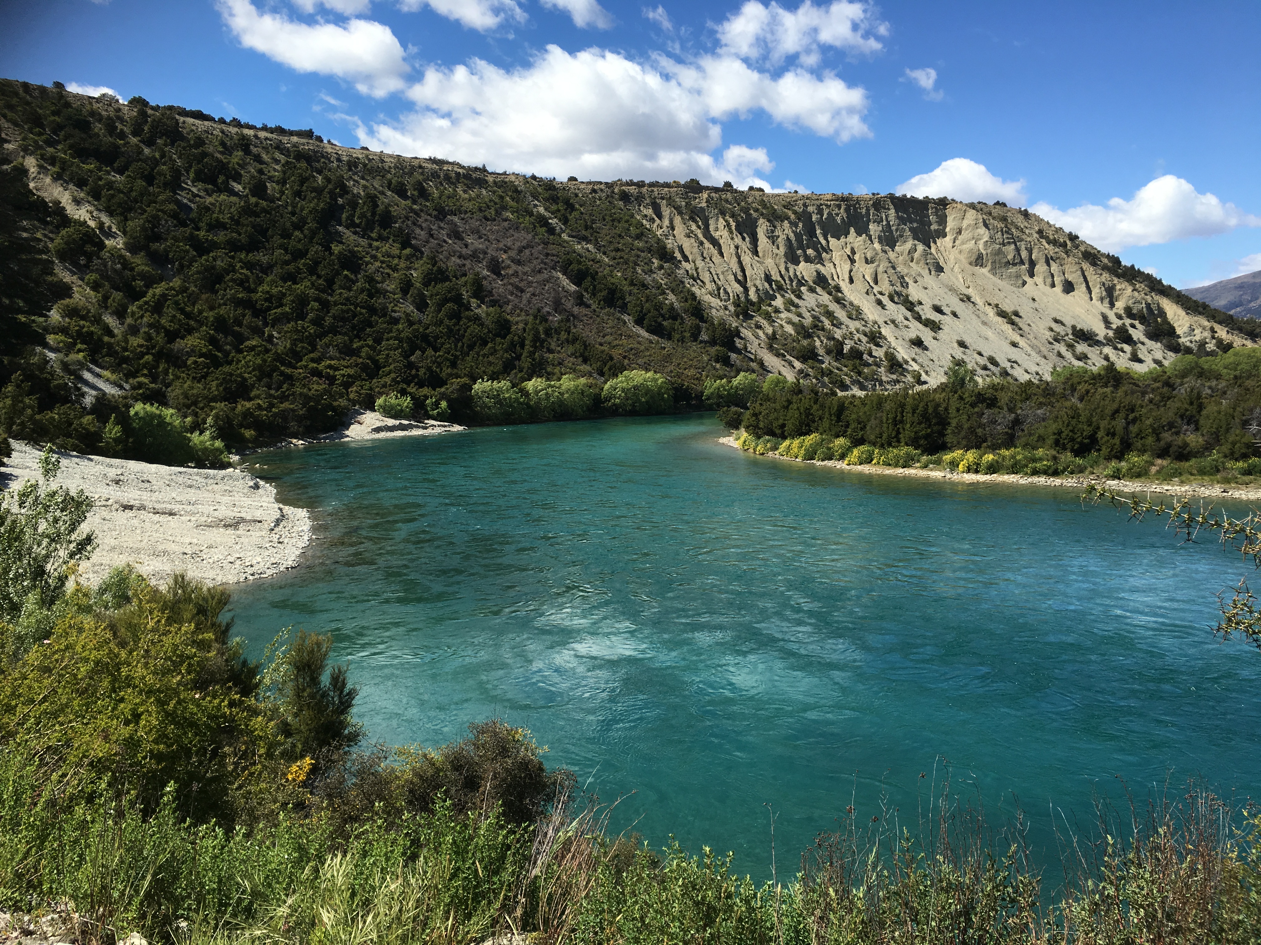 Bike along the Clutha River