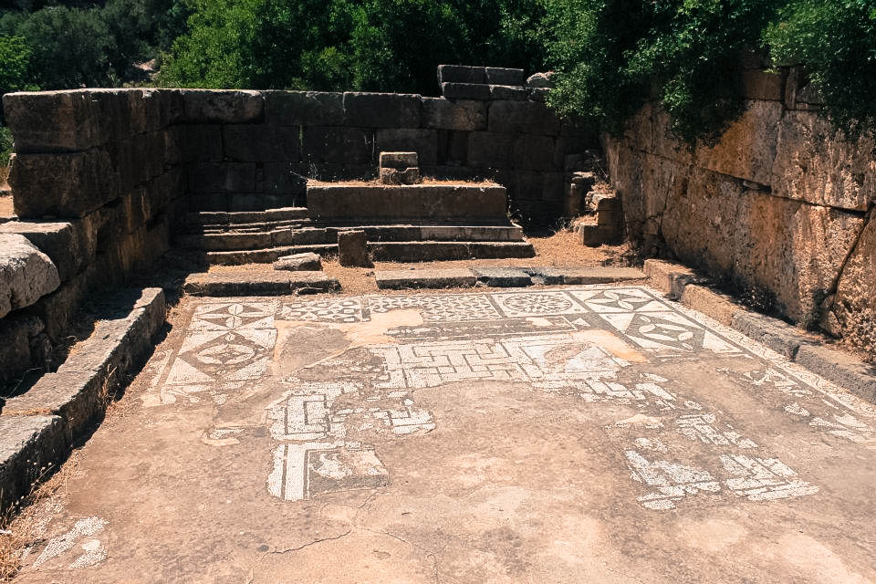 Hike to the Ancient City of Lissos