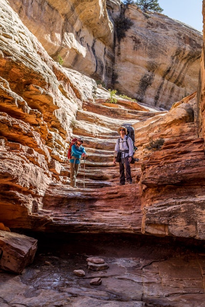 Hiking Bullet Canyon - Grand Gulch - Road Trip Ryan