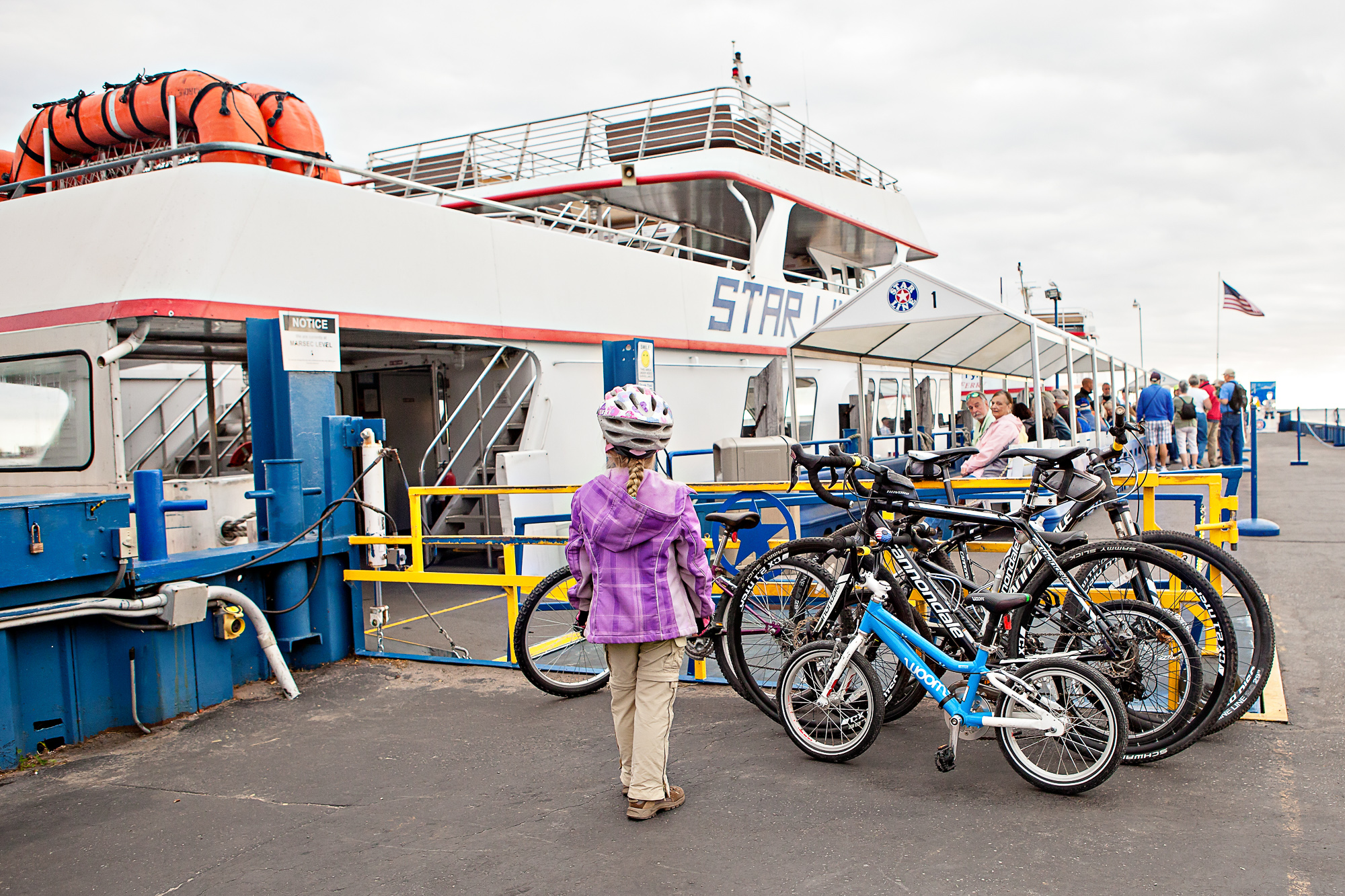 Bike around Mackinac Island 