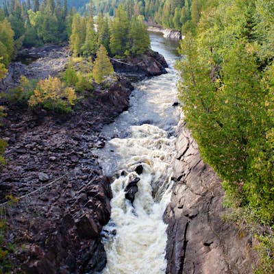Hike to the White River Suspension Bridge in Pukaswka National Park