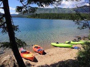 Kayak Lake McDonald 