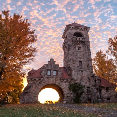 Hike Mohonk Preserve's Gatehouse to Skytop Tower