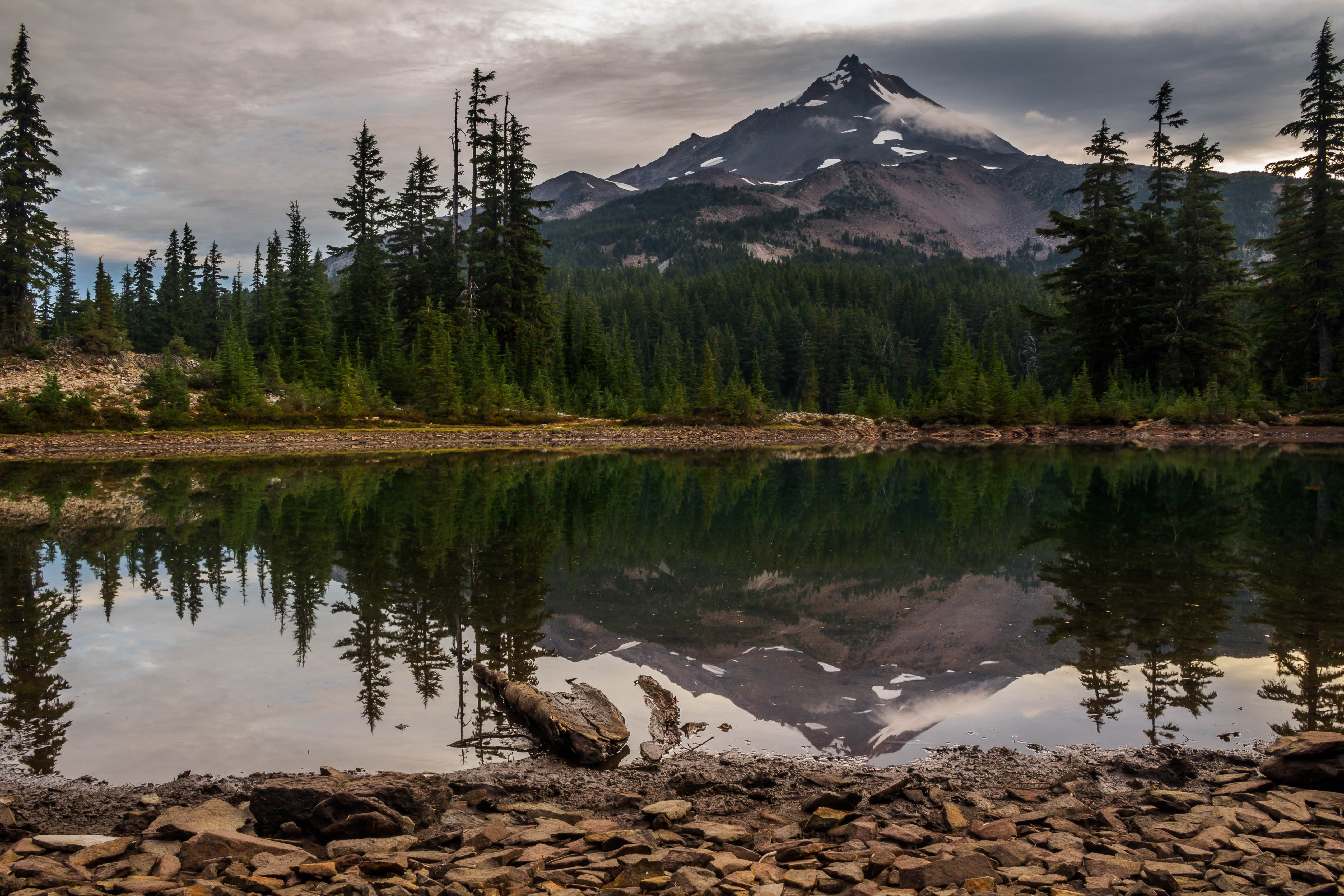 Hunt's Cove via Pamelia Lake Trail, Idanha, Oregon