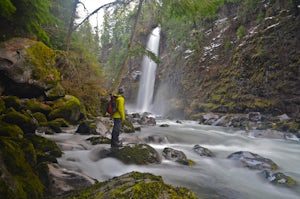 Hike to Mill Creek & Barr Creek Falls