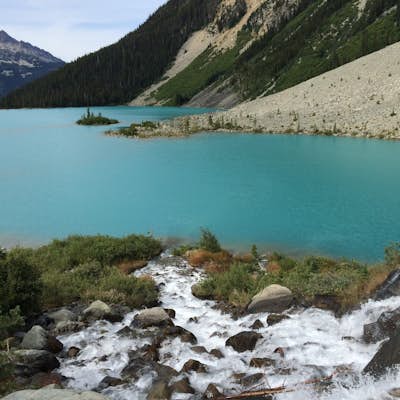 Hike to Joffre Lakes 