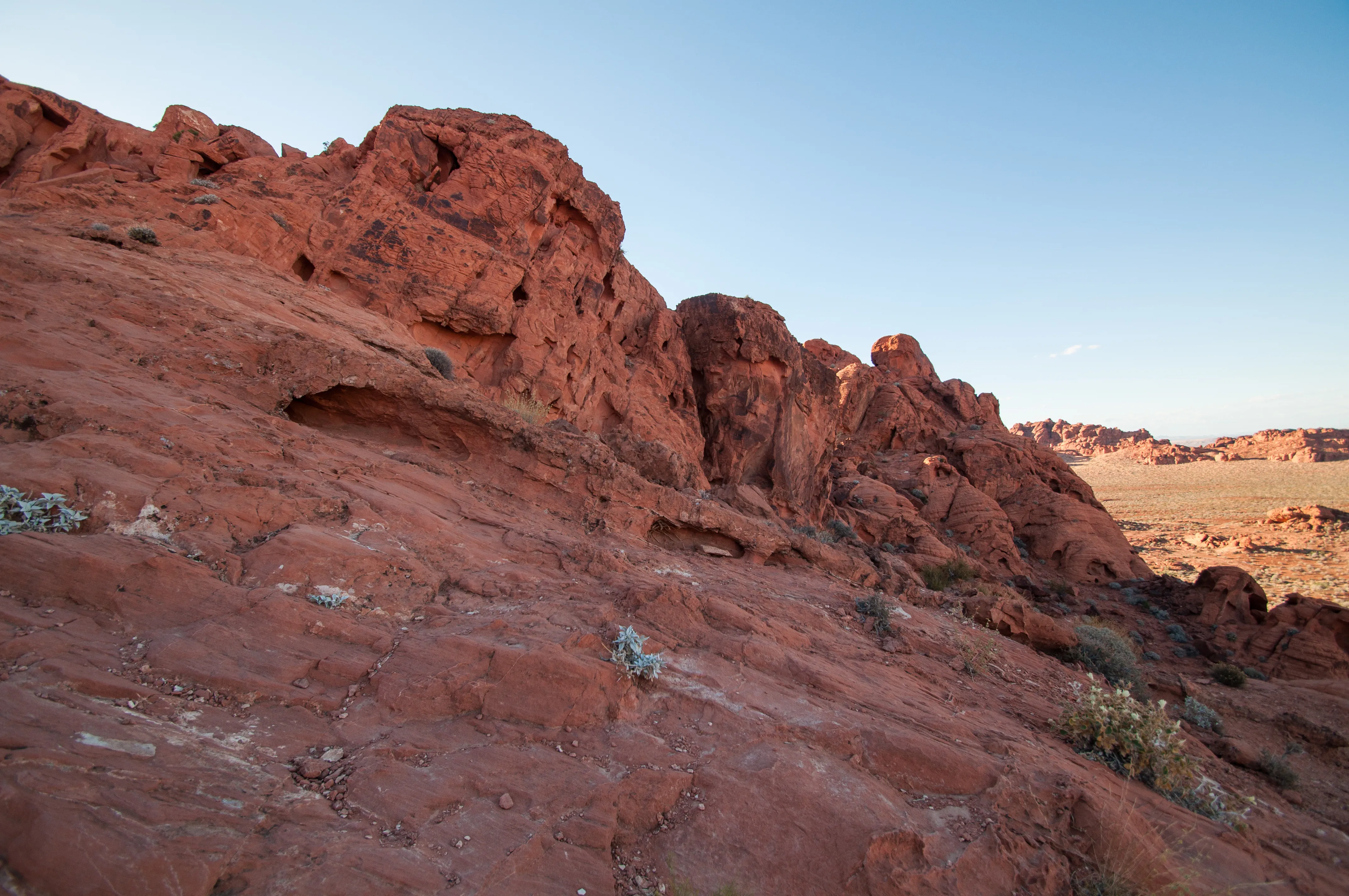 Hike throughout Nevada's Valley Of Fire