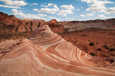 Hike throughout Nevada's Valley Of Fire