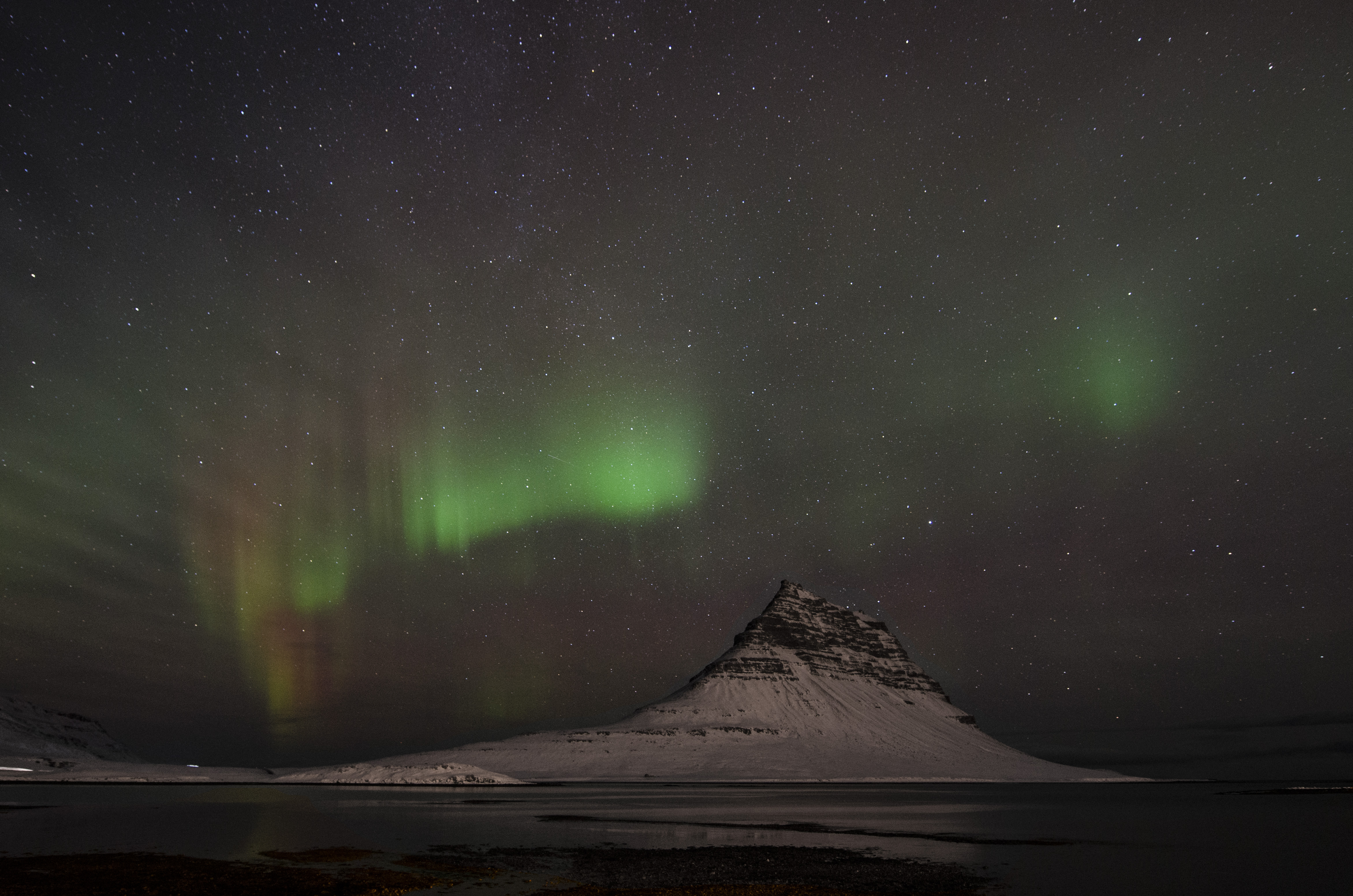 Photograph the Northern Lights at Kirkjufell and Kirkjufellsfoss