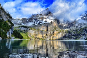 Hike Oeschinensee Lake and Blumlisalp Hut