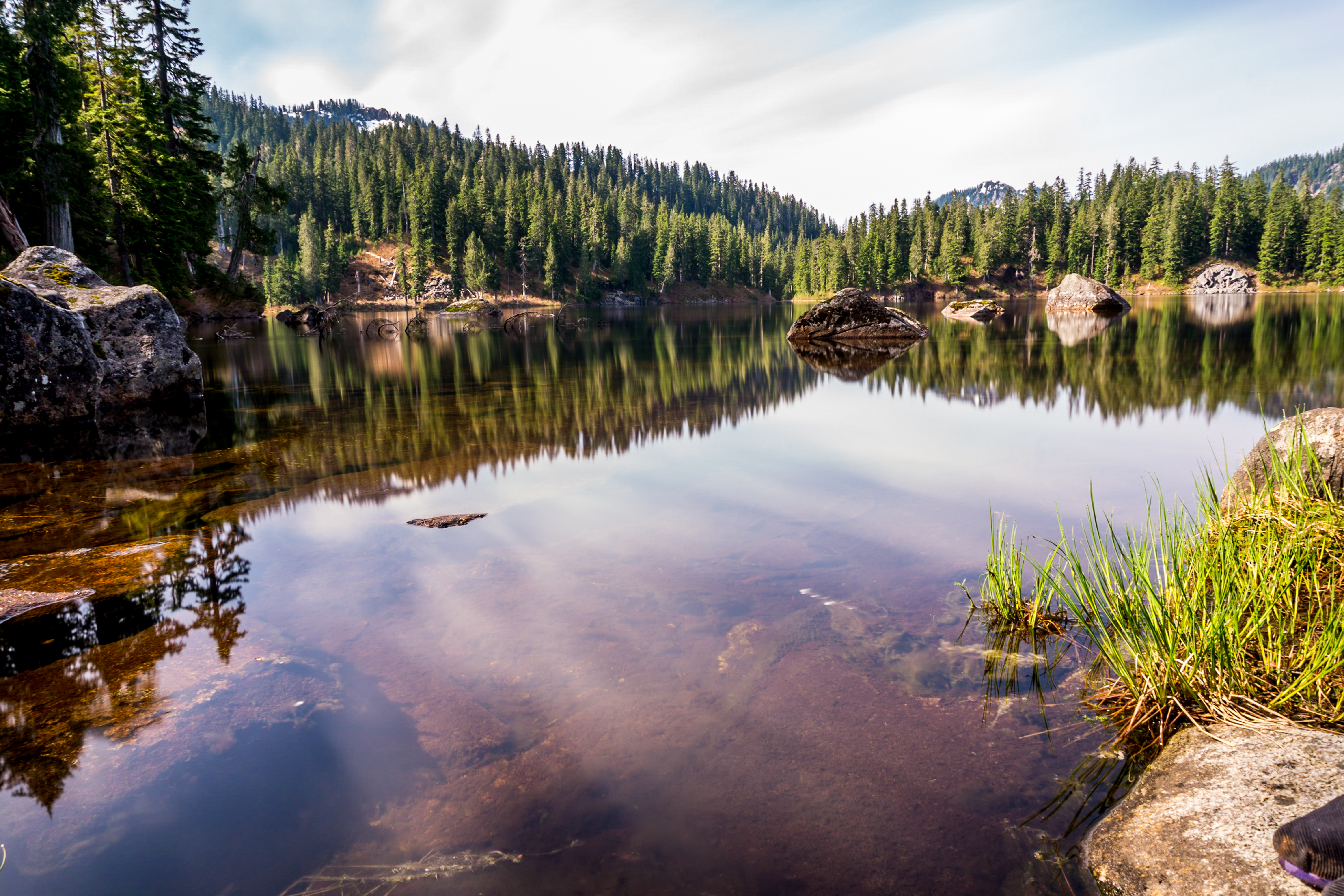 Deer Lake via Lake Dorothy Trailhead