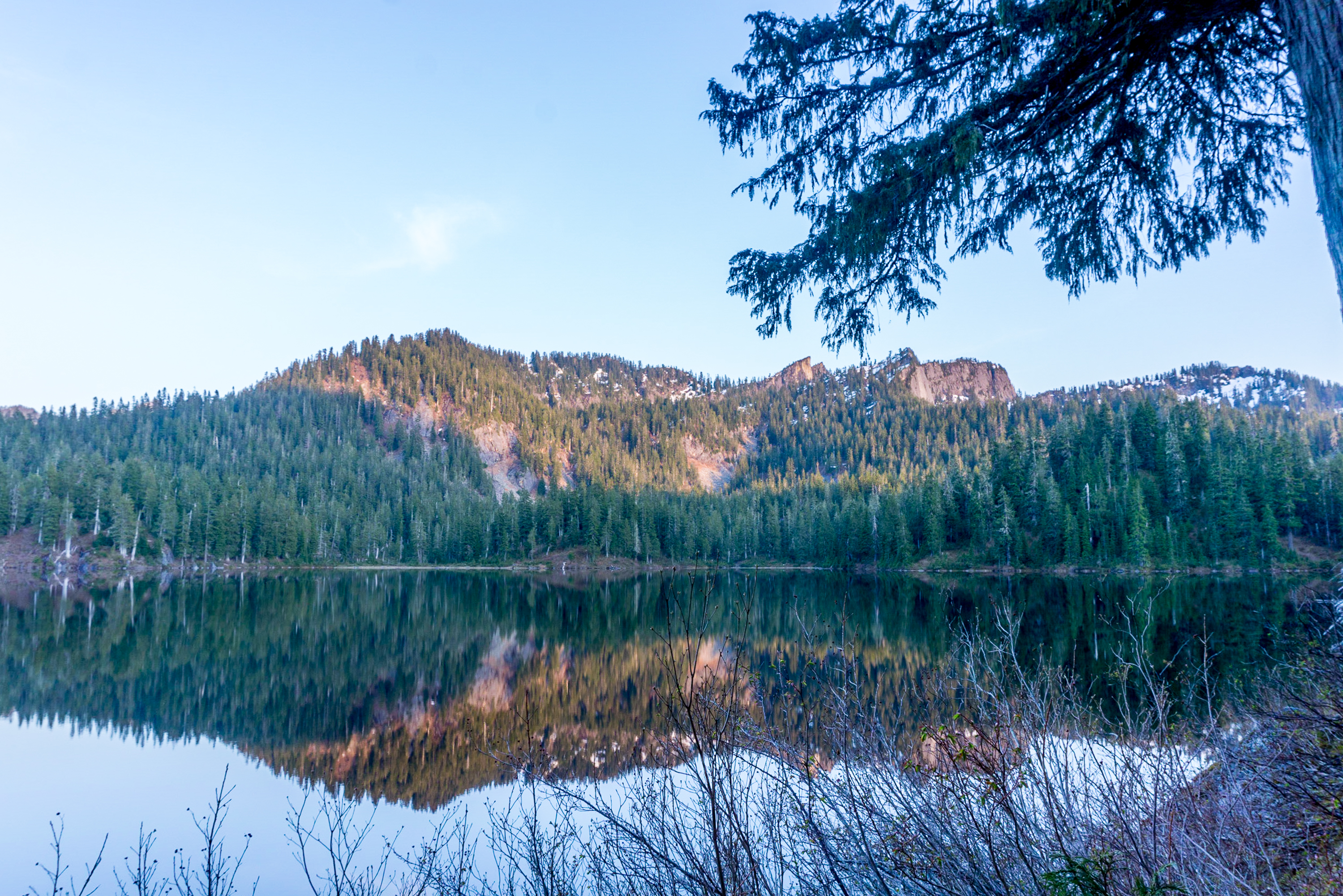 Deer Lake via Lake Dorothy Trailhead