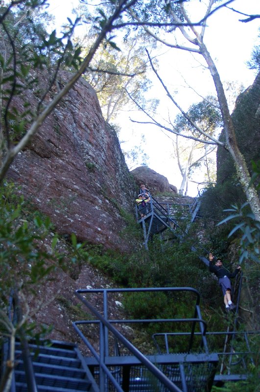 Hike Pigeonhouse Mountain (Didthul)