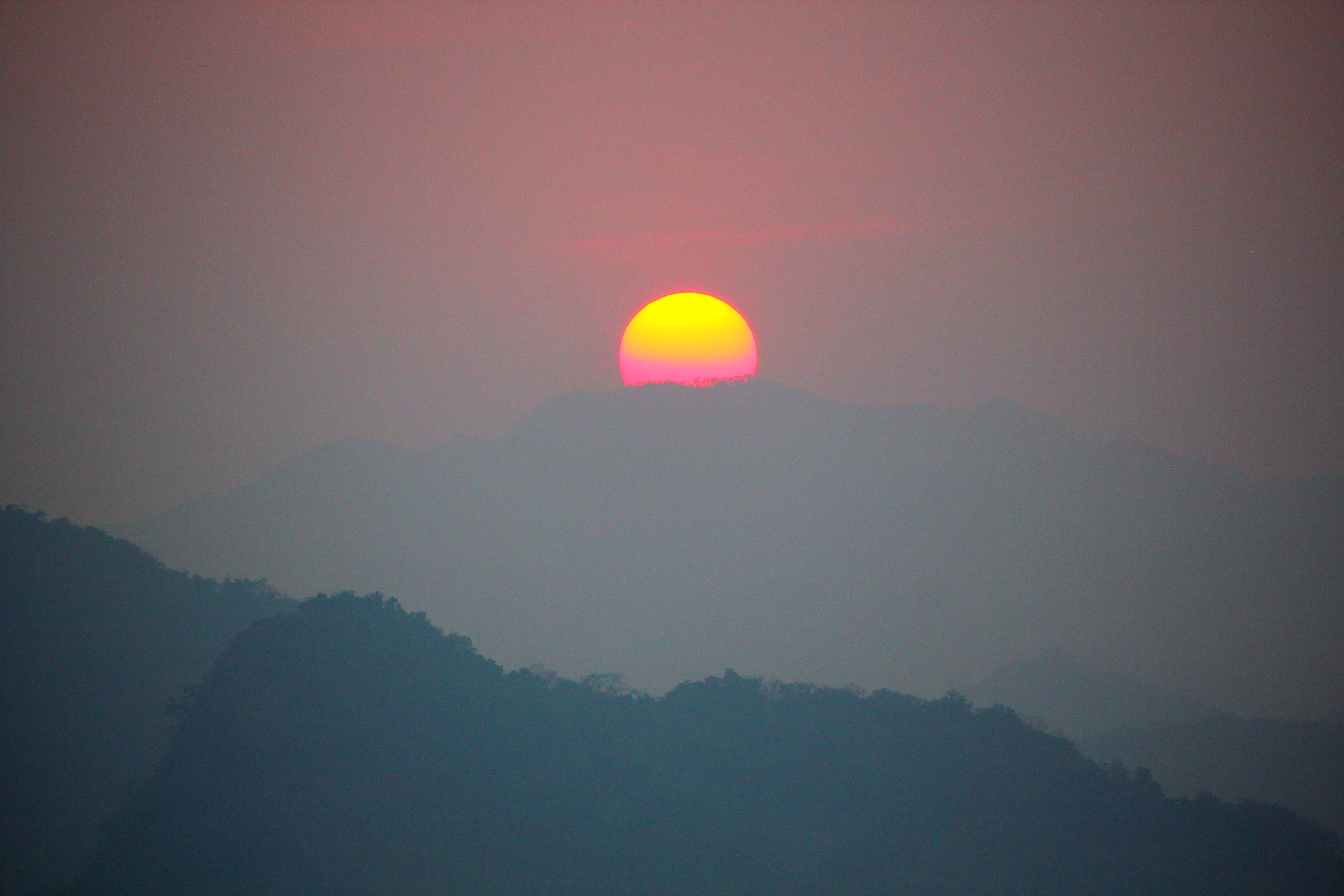 Watch the Sunset from Wat Tham Phousi Temple