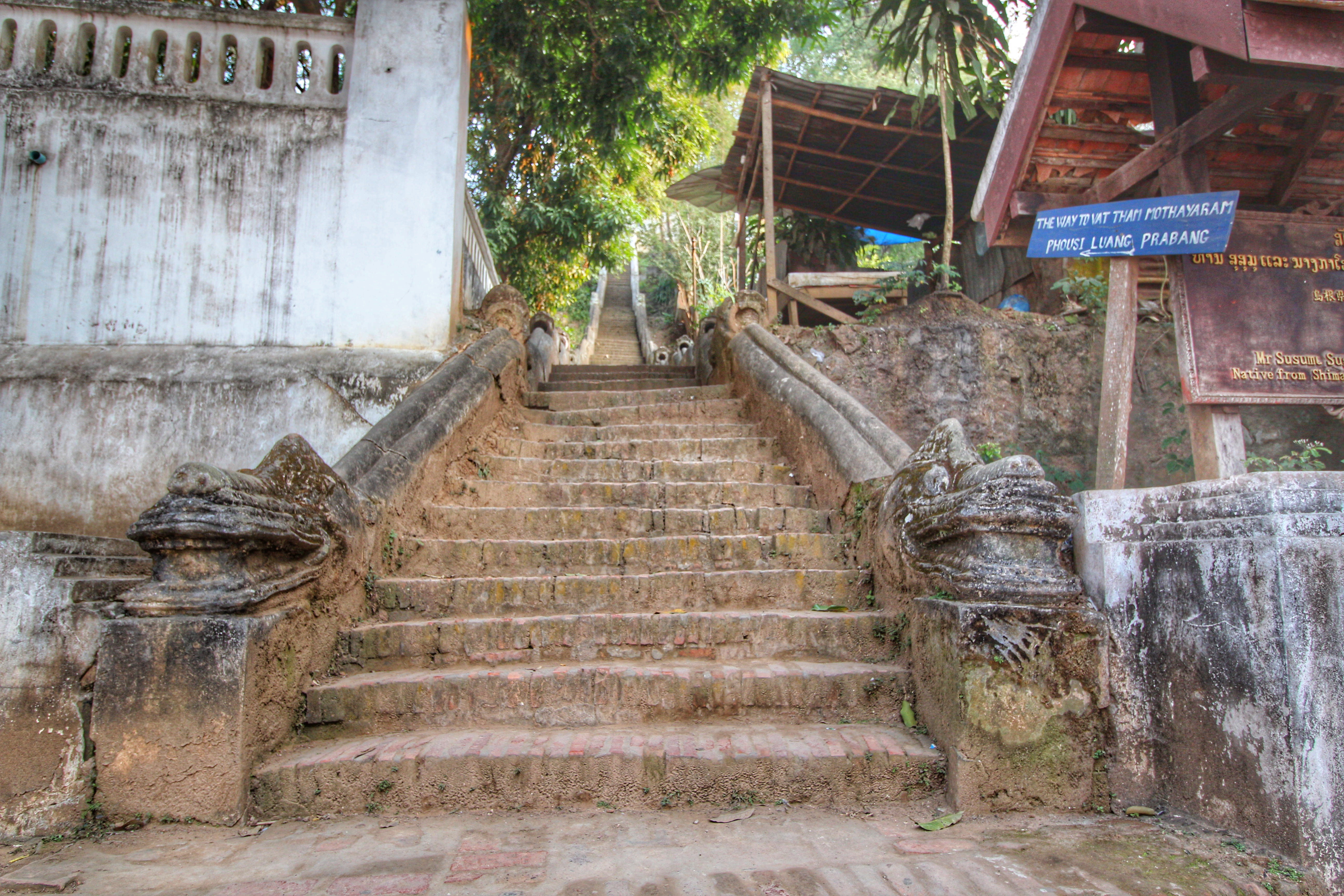 Watch the Sunset from Wat Tham Phousi Temple