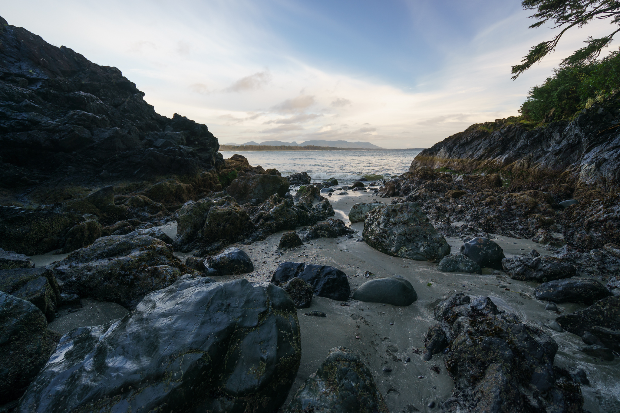 Hike to Schooner Cove