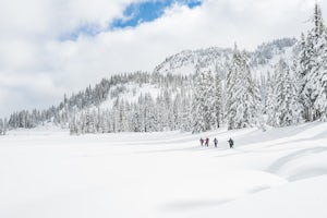 Snowshoe to Reflection Lakes