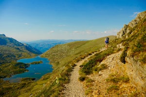 Hike to Kosciuszko Summit