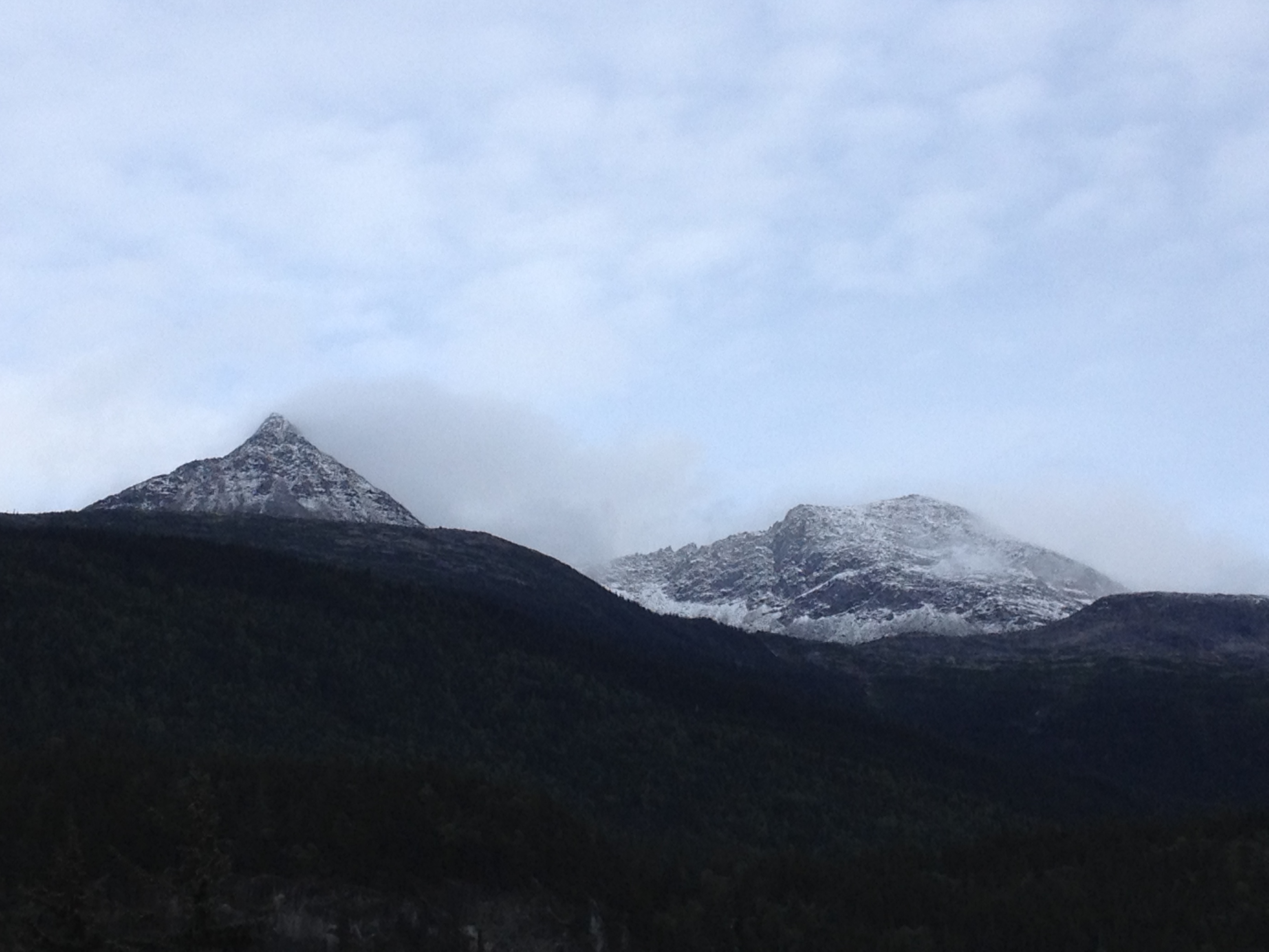 Upper Dewey Lake Trail