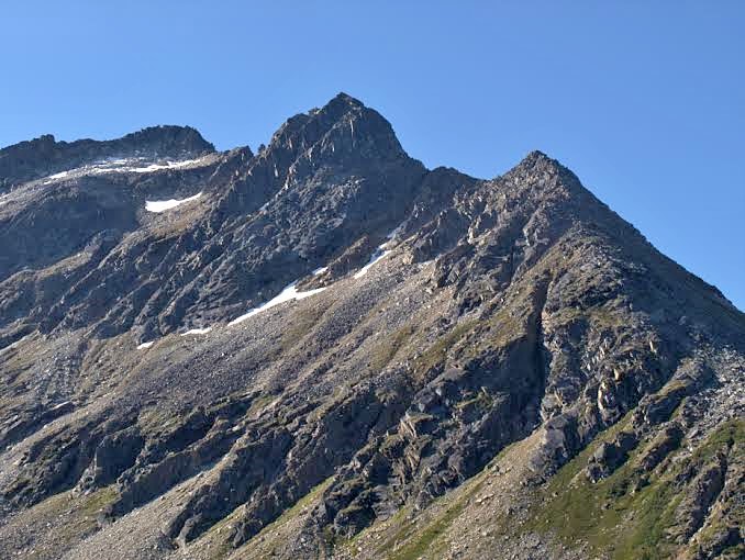 Upper Dewey Lake Trail