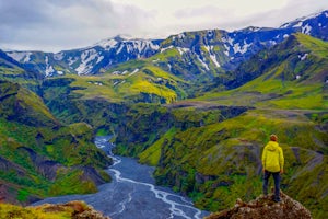 Hike to the Summit of Valahnúkur