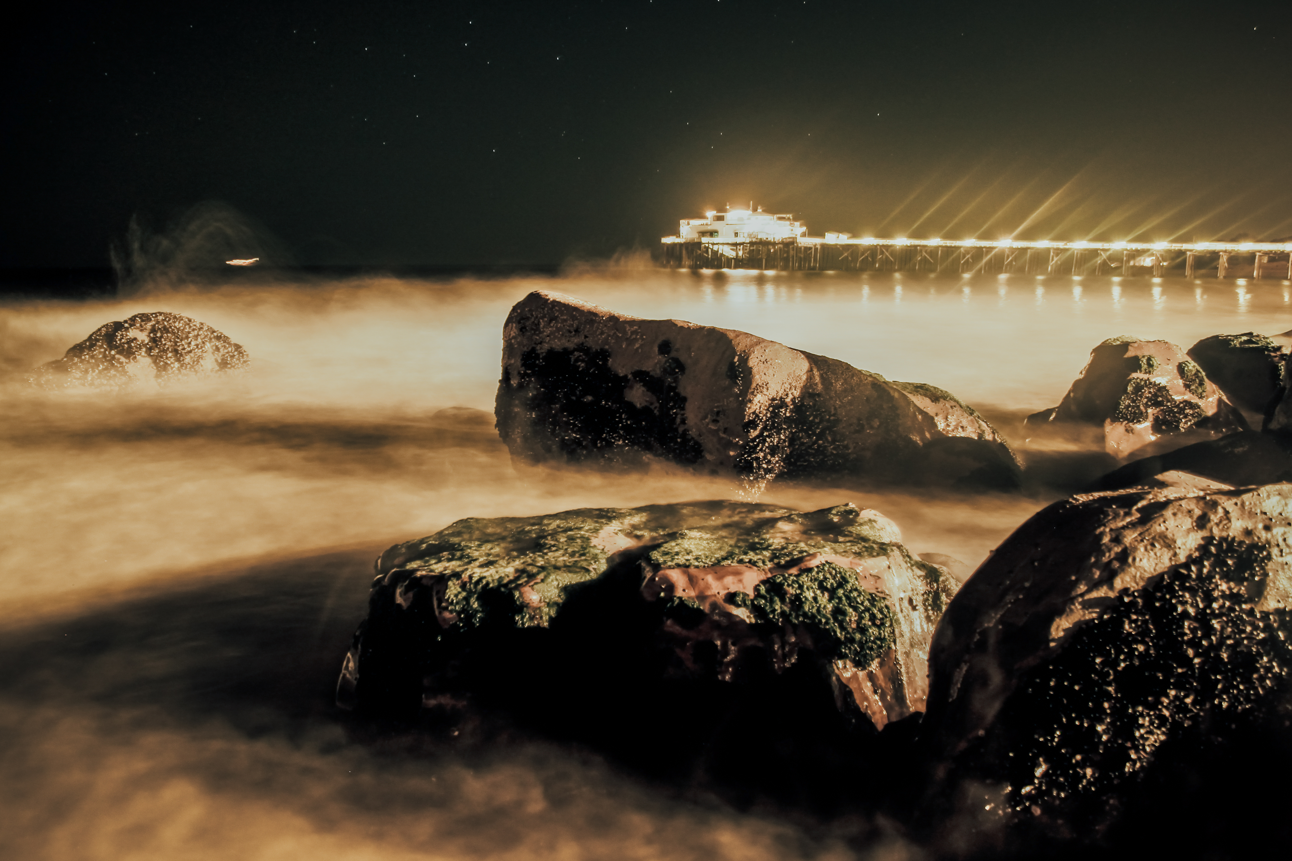 Photograph the Iconic Malibu Pier