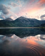 Camp at Twin Lakes' White Star Campground