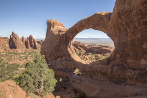 Hike to Double O Arch