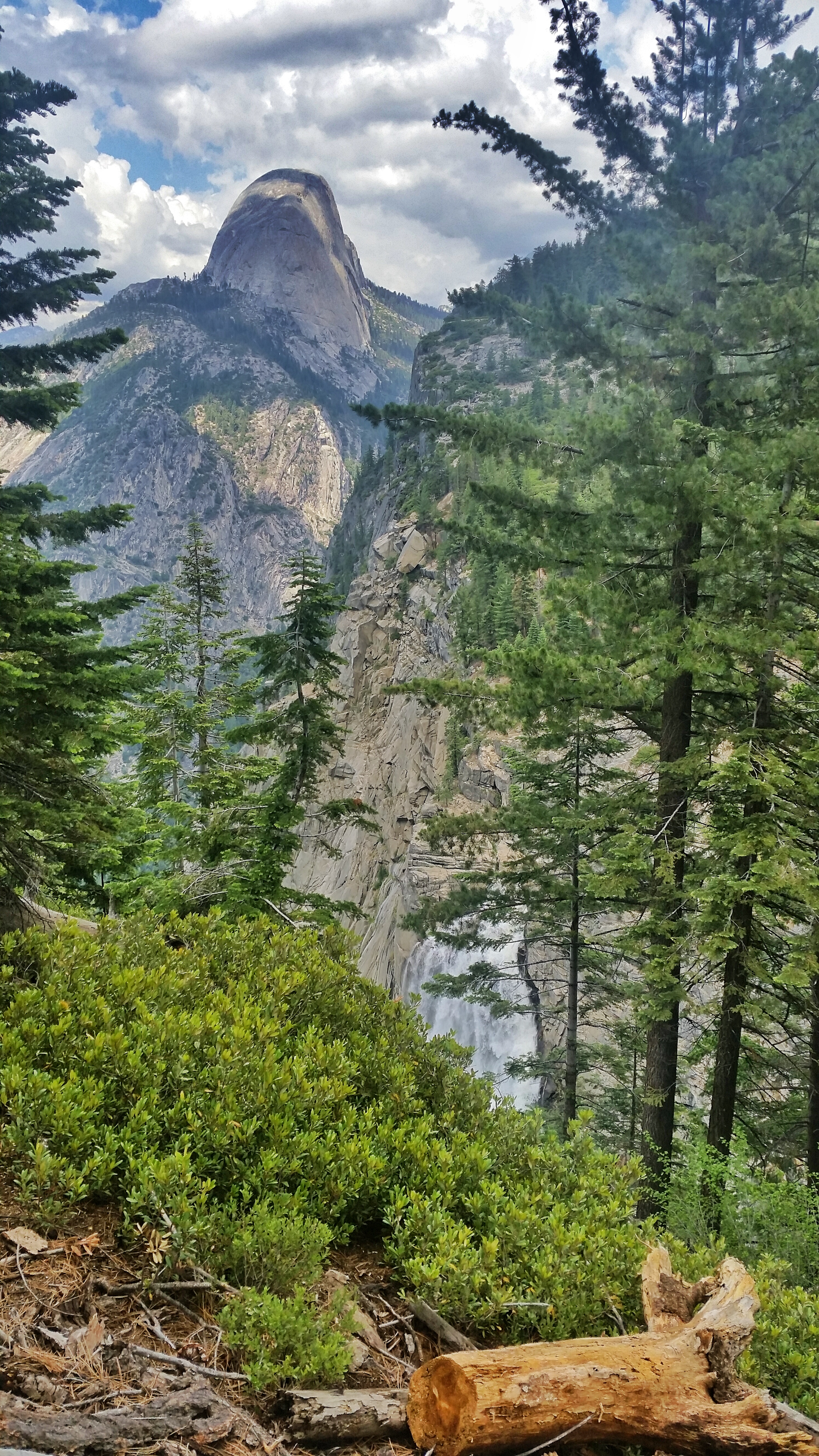 Illilouette Falls in Yosemite National Park