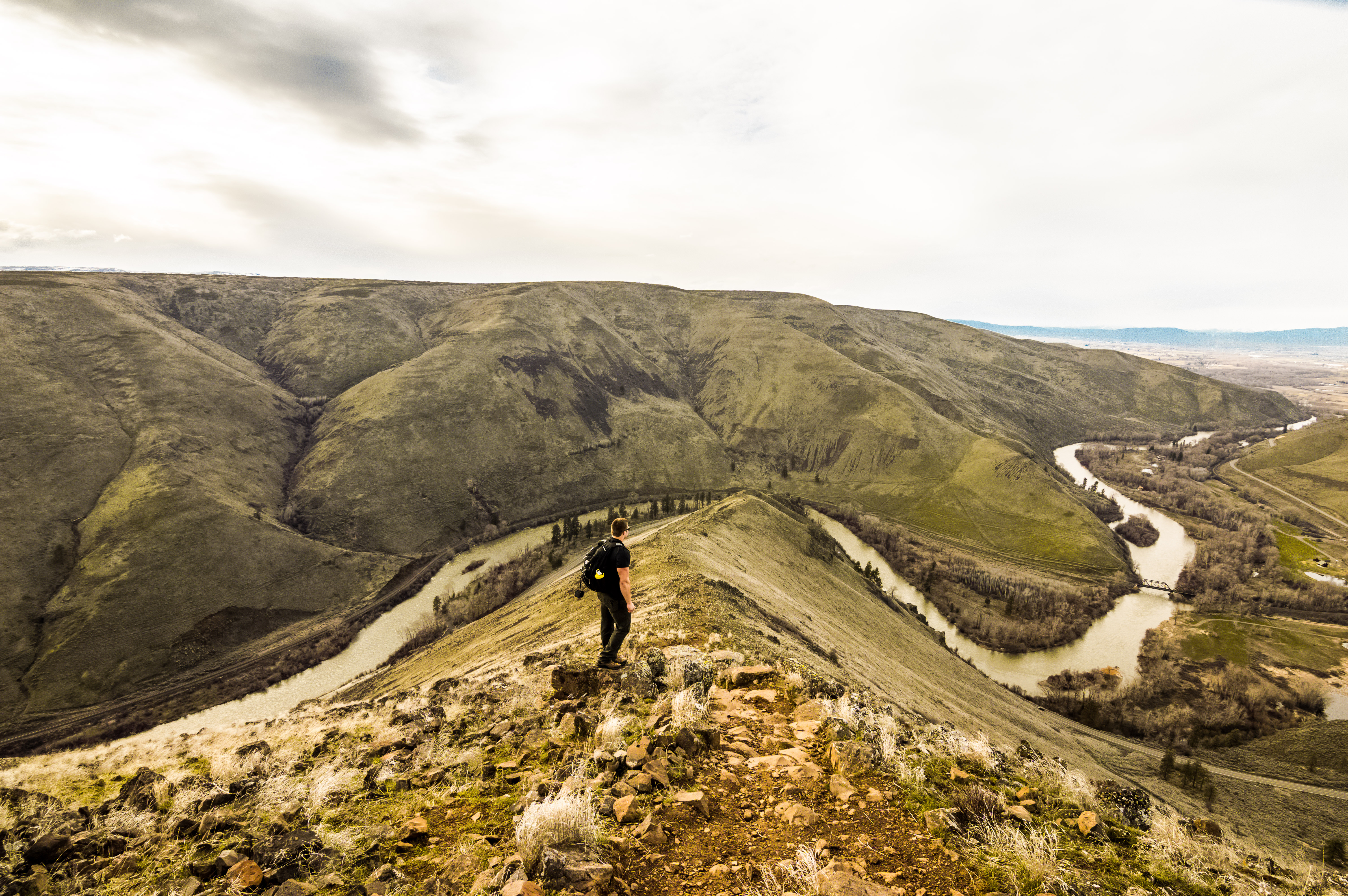 Hike the Rattlesnake Dance Ridge Trail , Ellensburg, Washington