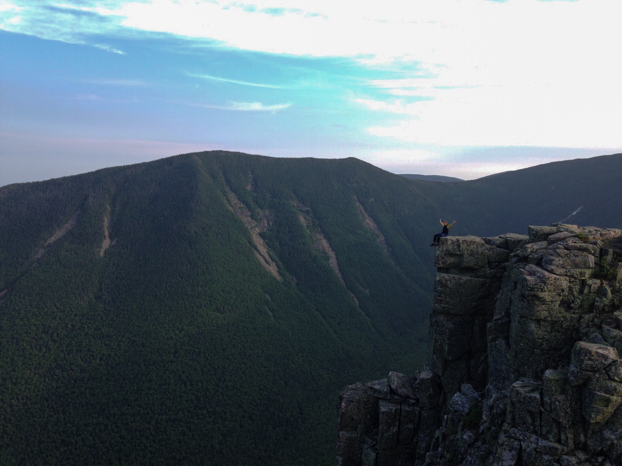 Hike to Bondcliff